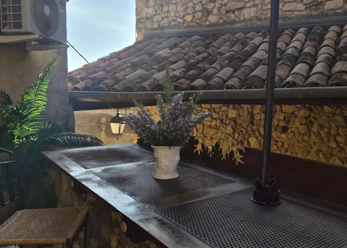 Apartment La Chabraire -elegante Et Calme Pour 2prs Au Coeur Du Village Avec Terrasse *